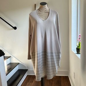 Raw Edge Lightweight Sweater Tunic Oversized sz: Large